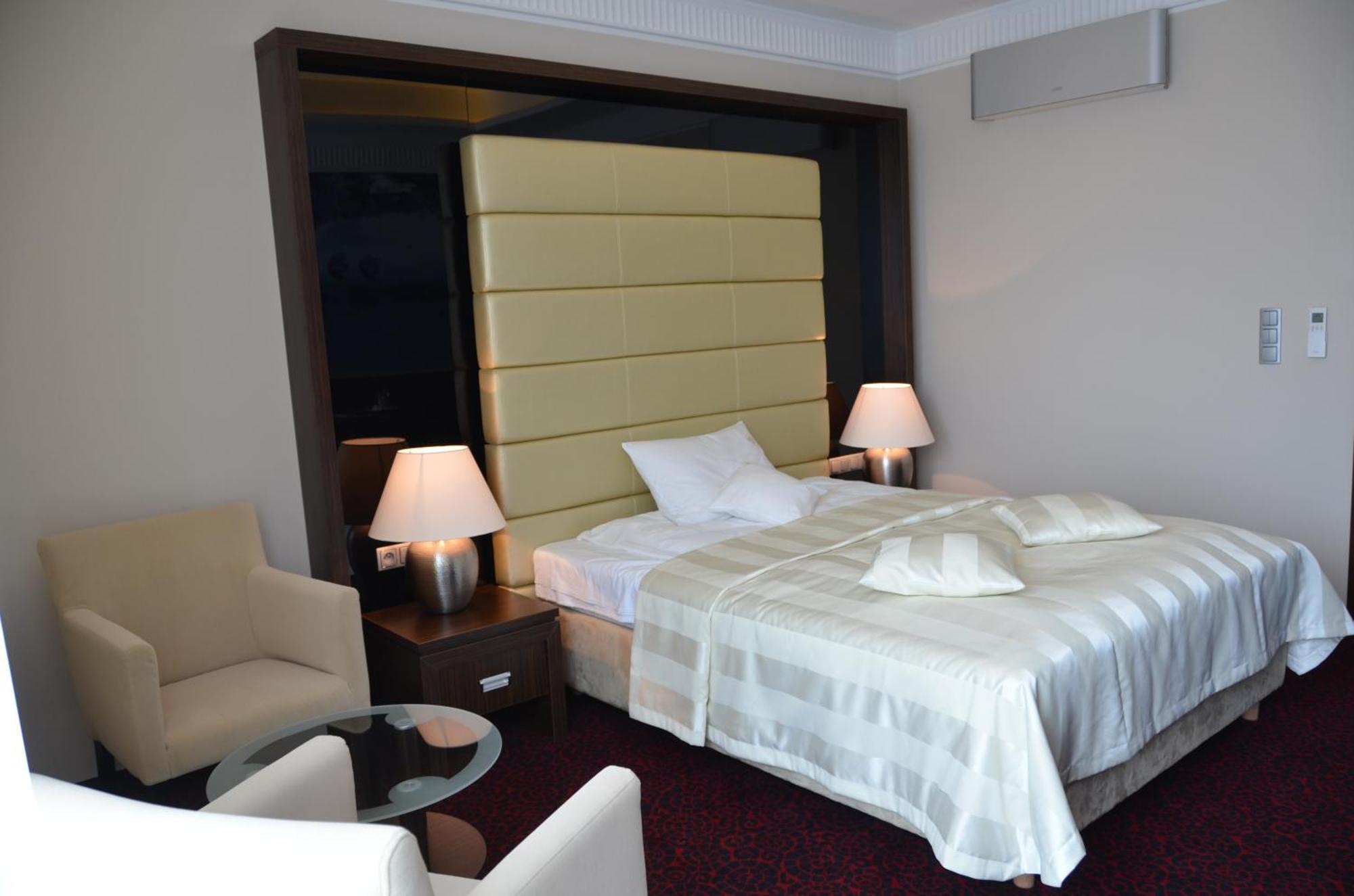 Hotel Falko Rumia Dış mekan fotoğraf