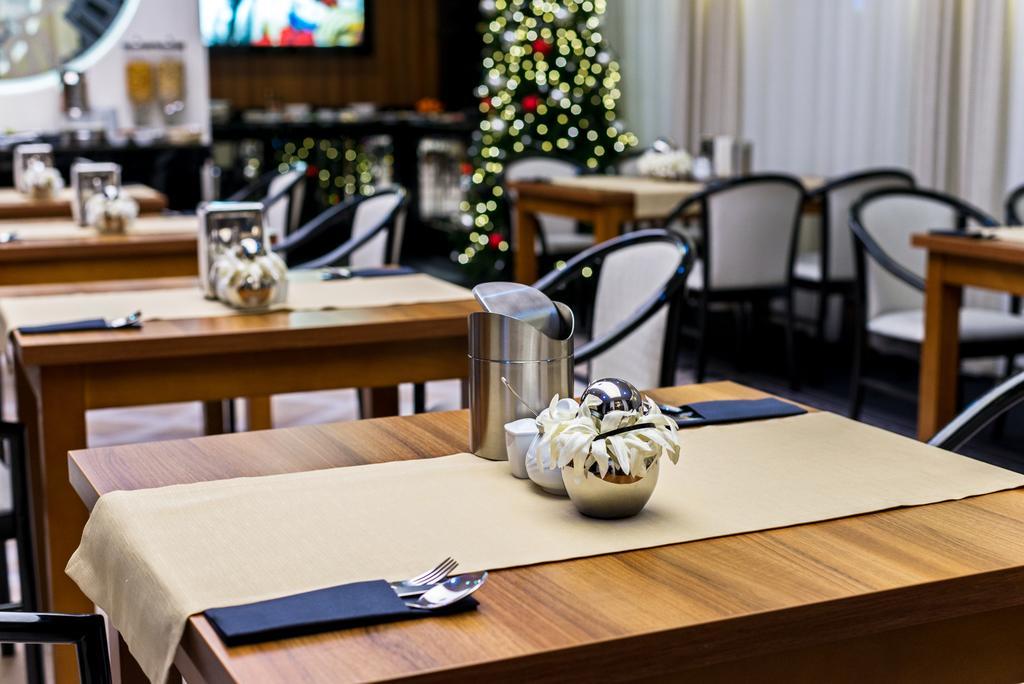 Hotel Falko Rumia Dış mekan fotoğraf