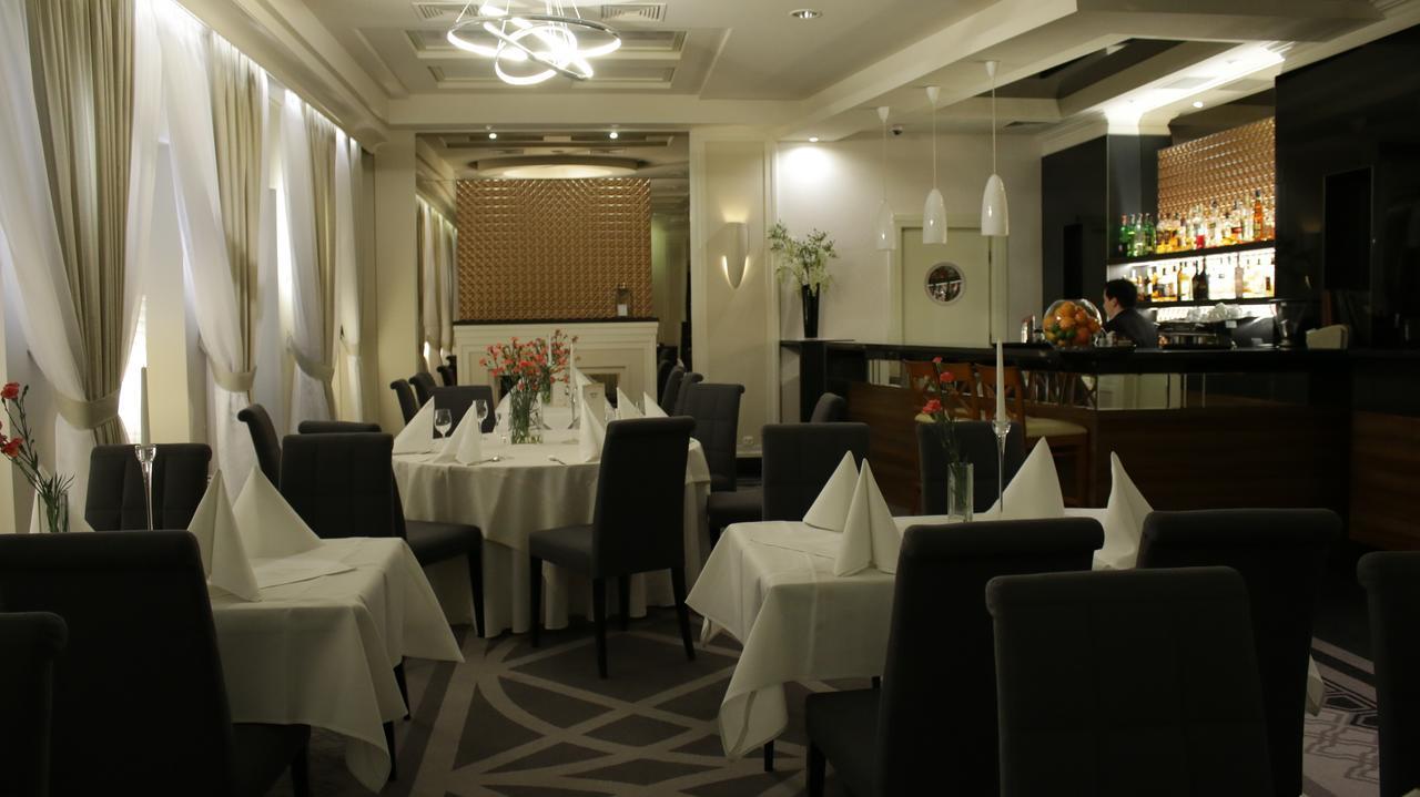 Hotel Falko Rumia Dış mekan fotoğraf